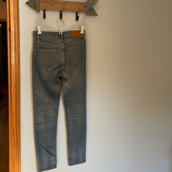Barley worn Aritzia jeans - Denim Forum Size 24 - The yoko high rise slim - Picture 4 of 4
